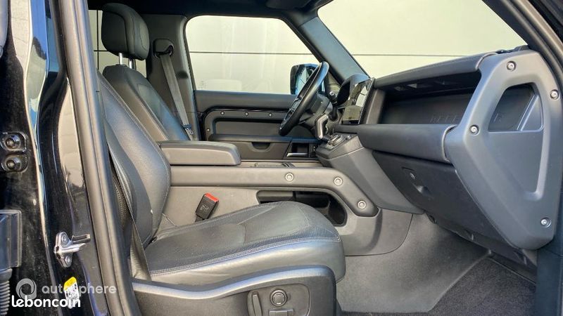 Land-Rover Defender 110 2.0 P400e X-Dynamic HSE (image 15)