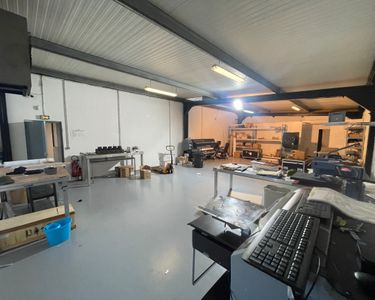 Location Commerce - Bureau Sartrouville (78500) 160m2 1500€ Local a louer