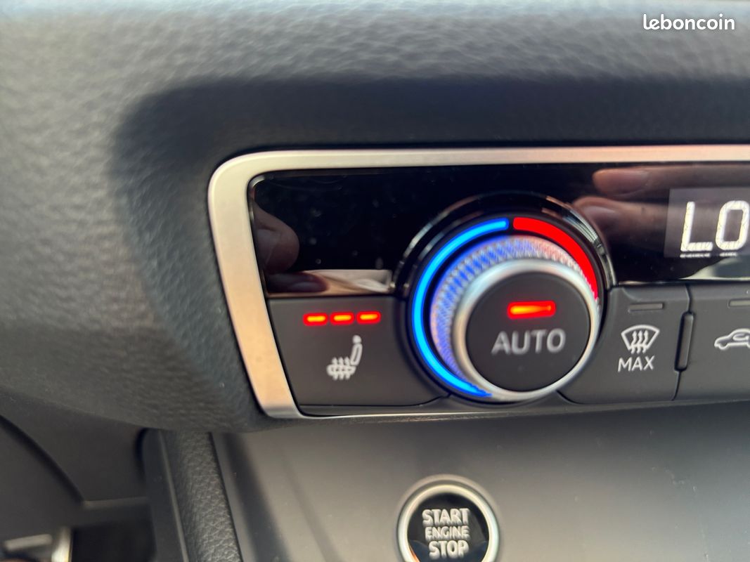 AUDI Q3 35 TFSI 150 ch S tronic 7 S line plus (image 17)