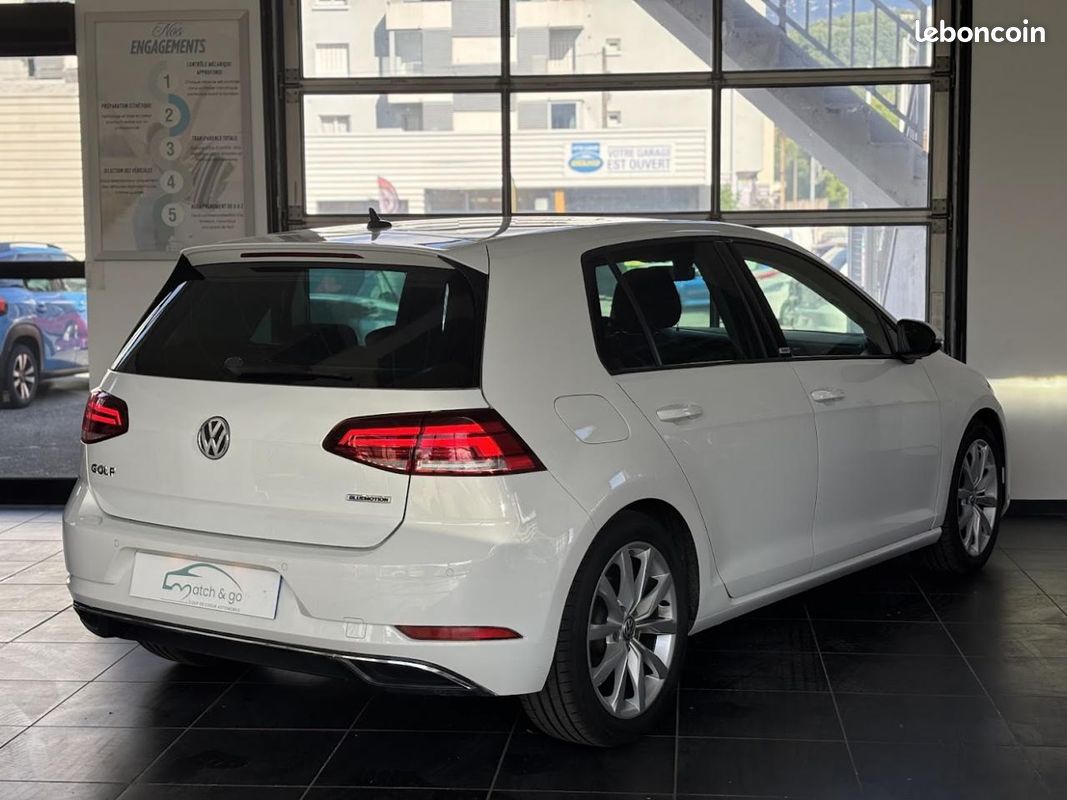 Volkswagen golf 1.5tsi 130ch - connect evo - dsg7 - carplay - digital (image 3)