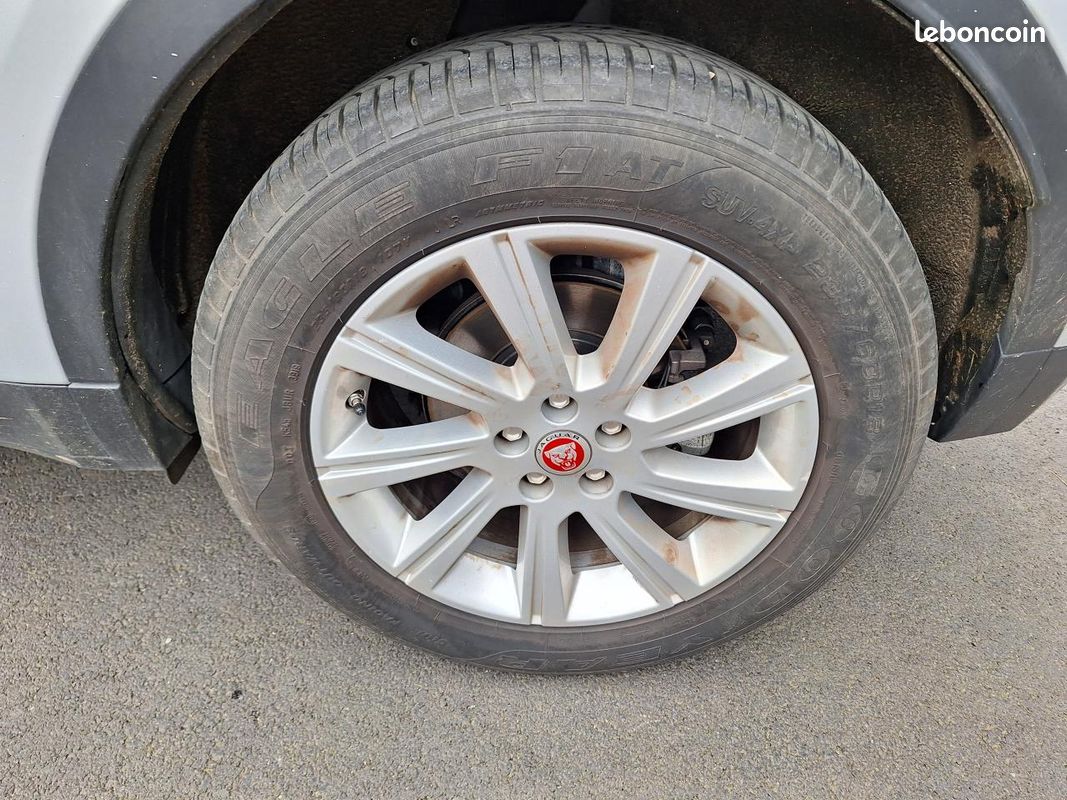 Jaguar e-pace 2.0 d150 150 s awd bva (image 24)