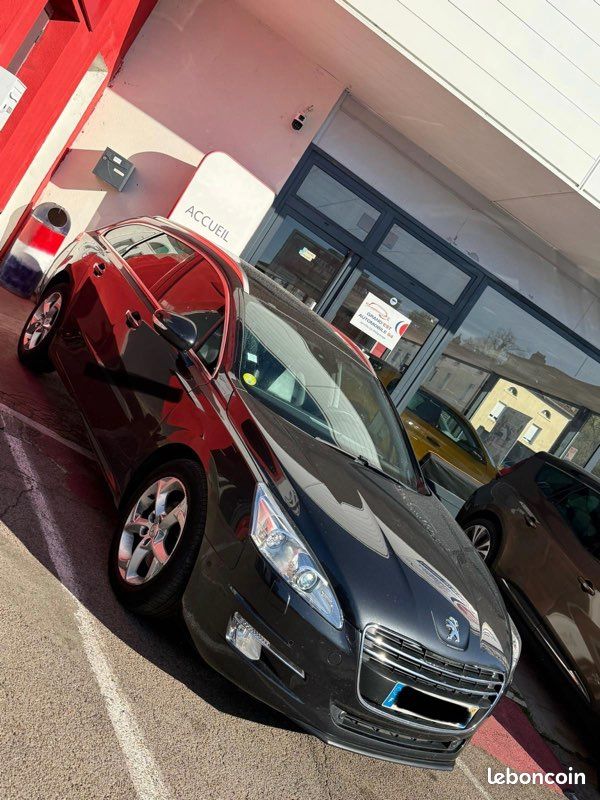Peugeot 508 2.0 HDI 150 FELINE grande routière, noir, 7 cv, 4 portes, couleur intérieure : noir, première mise en circulation le 05/05/2014, garantie 3 mois extensible 1 ans voir condition (image 3)