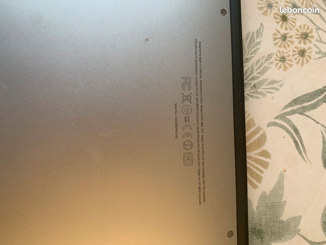 MacBook Air A1370 11" 2011 - Pour Pièces Ou Réparation - SSD 250 Go