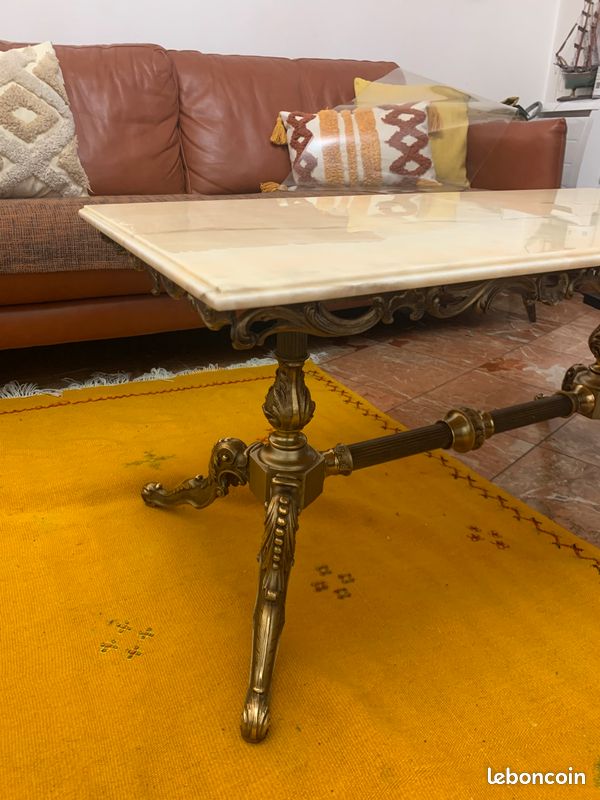 Table en marbre (image 1)