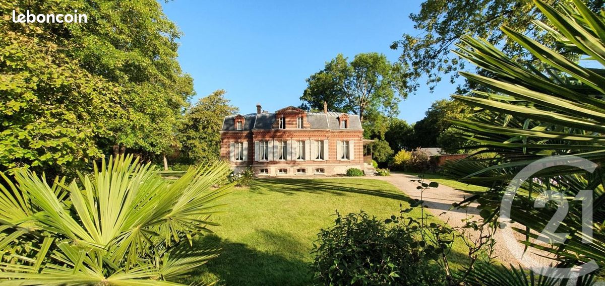 Maison 17 pièces 365 m² · à Bézu-Saint-Éloi · 365 m² · 788 000 €