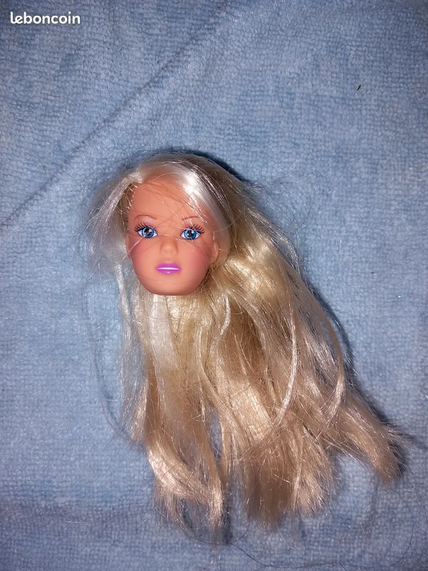 Lot têtes de barbie (image 3)