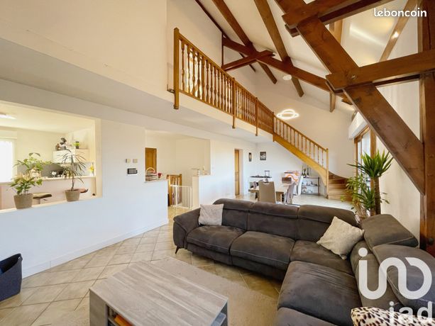 Propriété 6 pièces 130 m²