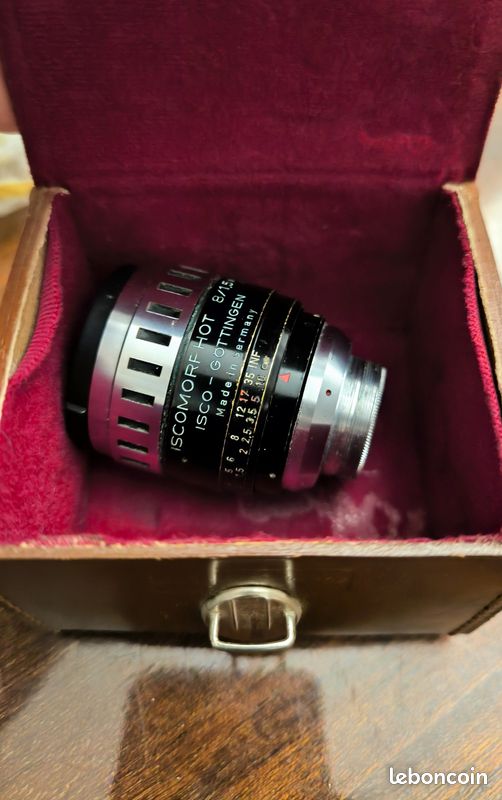 Berthiot, Eumig, Isco-Gottingen, Magnon, Saroptico Lot De 17 Objectifs Ou Zoom Pour Projecteur Projection Lens