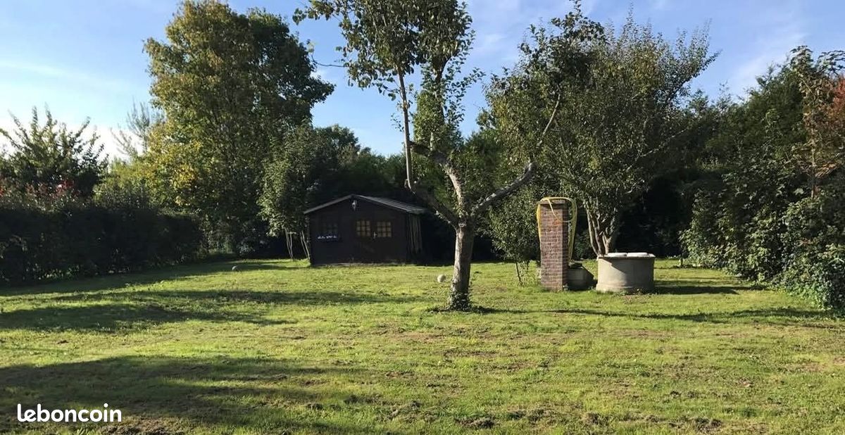Terrain constructible 576 m² – JOSSIGNY · 225 000 €