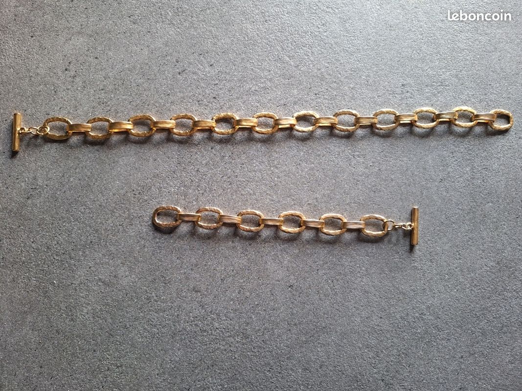 Bracelet Vintage Biche De Bere En Métal Doré - Style Moderniste