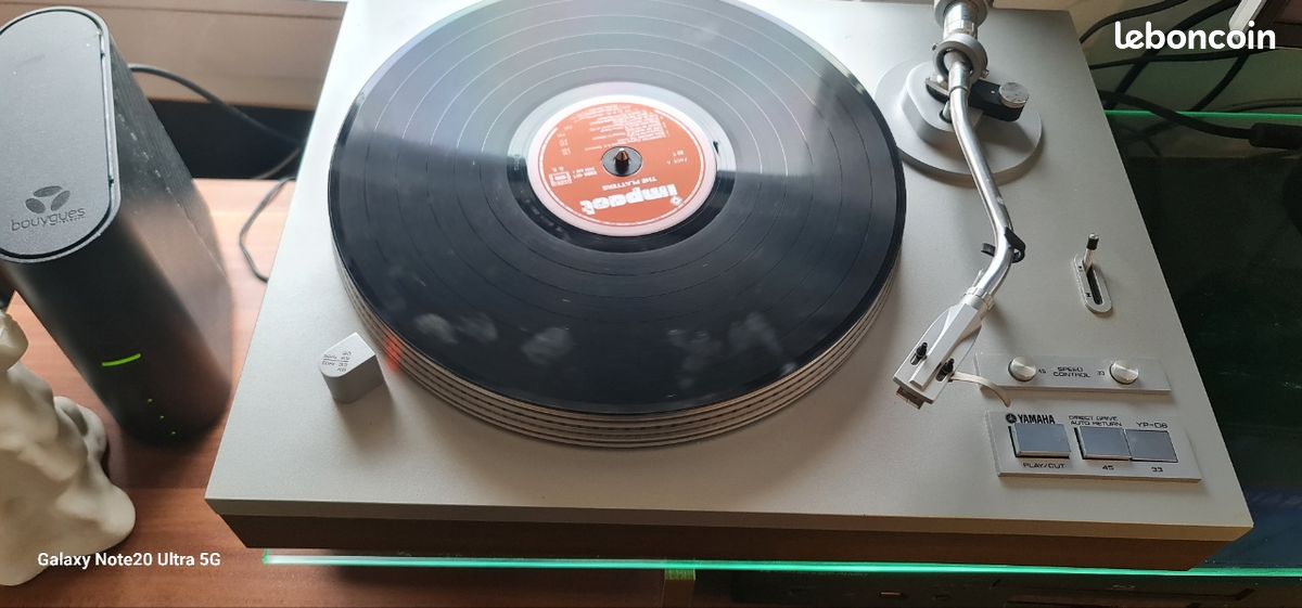 Platine vinyle MusicCast YAMAHA TTN503 chez Lyon