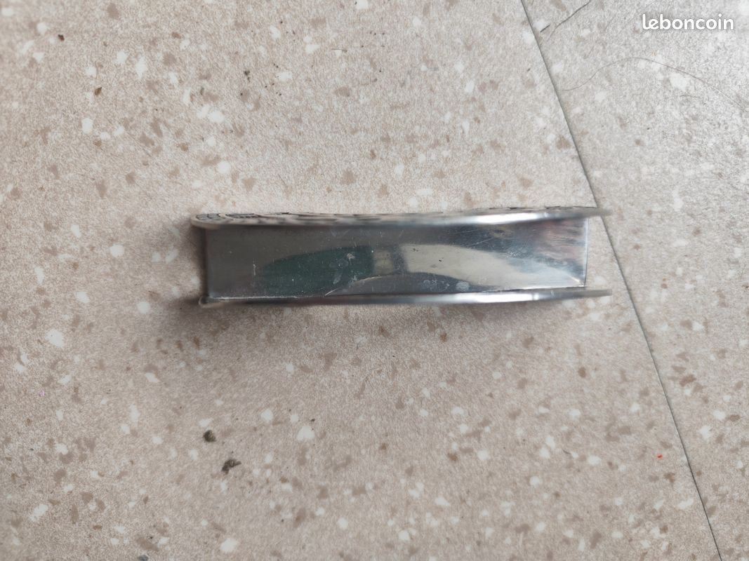 Porte courrier en étain (image 3)