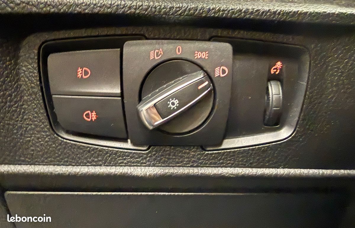 BMW SERIE 1 118i 136ch BUSINESS BVA8 (image 23)