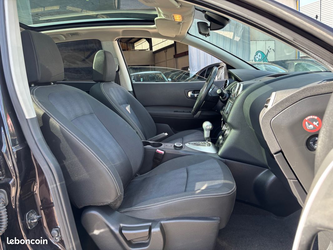 Nissan Qashqai 2.0 dCi 150ch Connect Edition 4X4 All-Mode BVA (image 6)