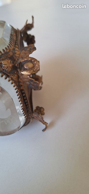 Boite à bijoux en verre biseautée et gravée (image 2)