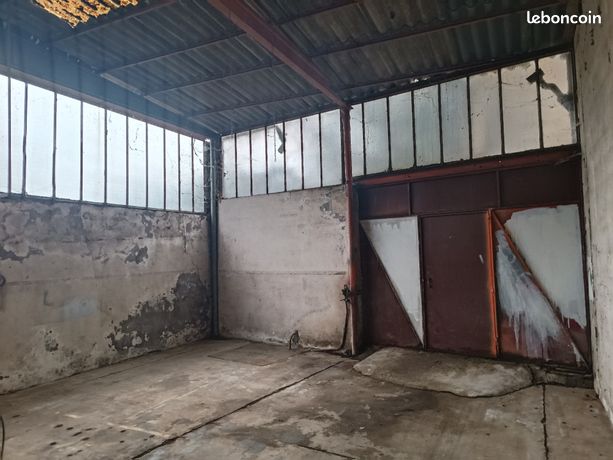 Garage 58 M² le pont de pierre CHANDON 42190 19 500