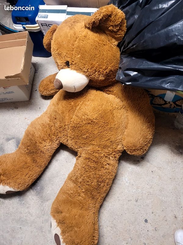 Ours en peluche geant (image 2)