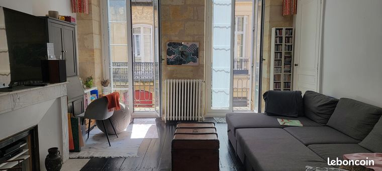 Appartement 127.7m2+ 14.5m2 (balcon et cour intérieure) rénové en plein cœur des chartons — 2