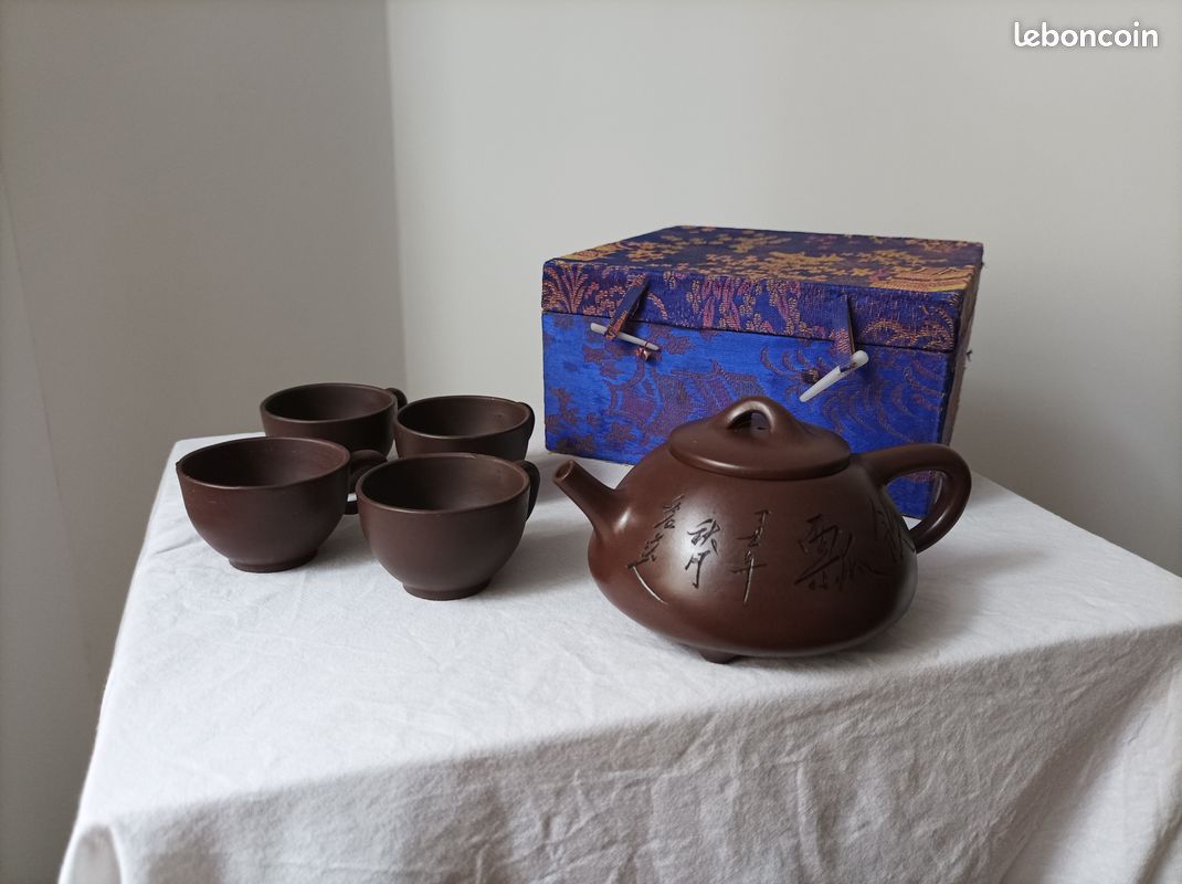 Théière YIXING + 4 tasses (Poem) (image 3)
