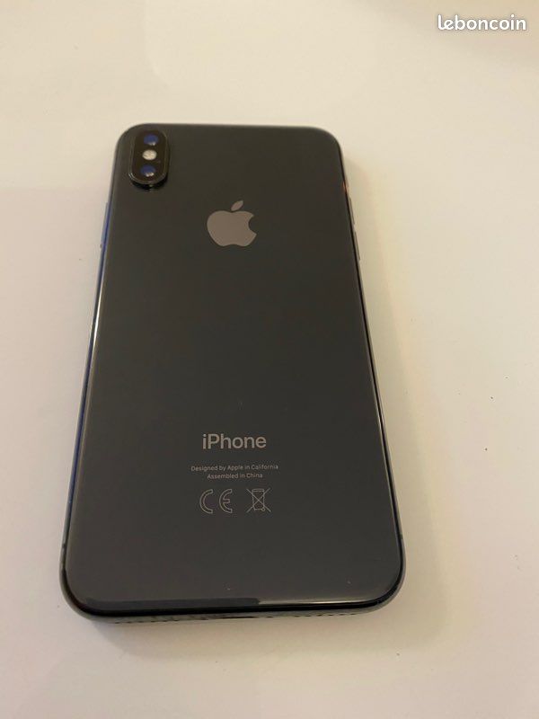 Vends iPhone X parfait état dans sa boîte d’origine (image 1)