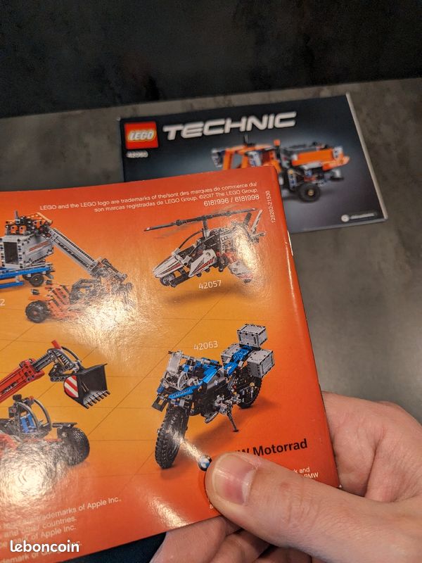 Lego Technic 42060 - Lot 626 - Notice uniquement (image 9)