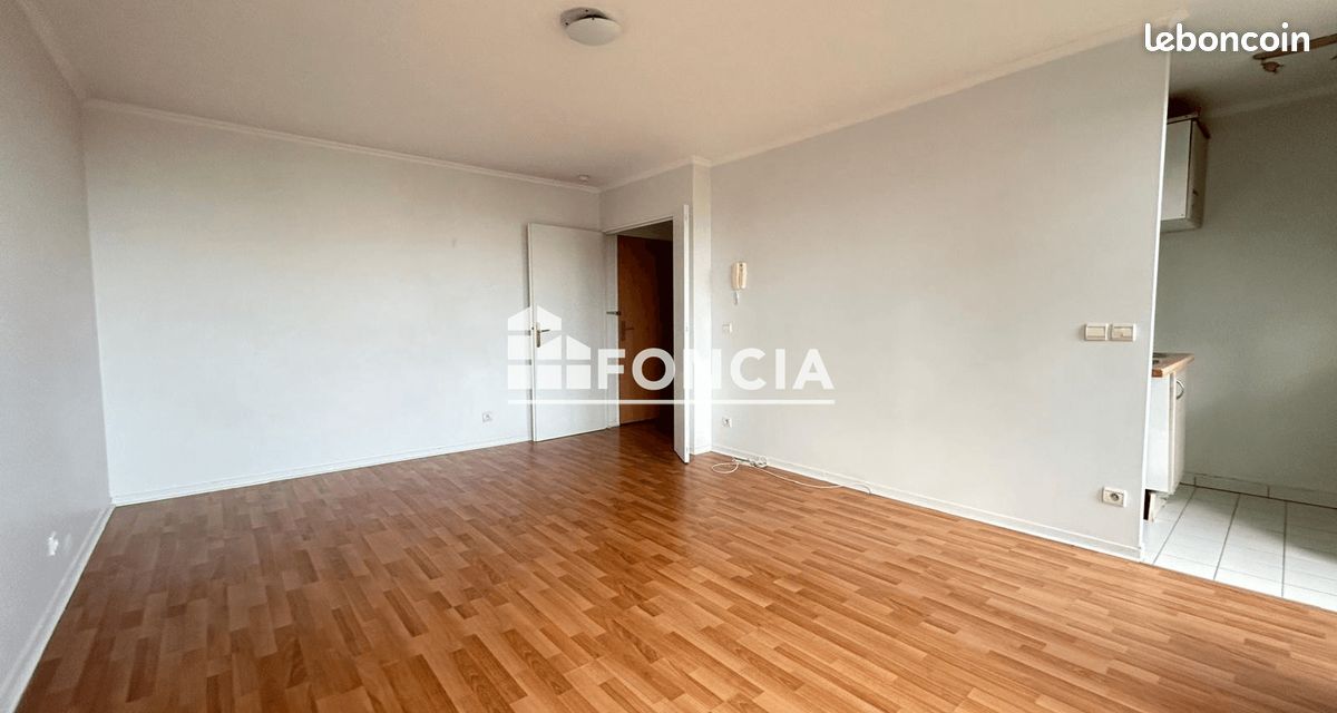 Appartement 1 pièce 29 m² · à Châtillon · 29 m² · 882 €/mois