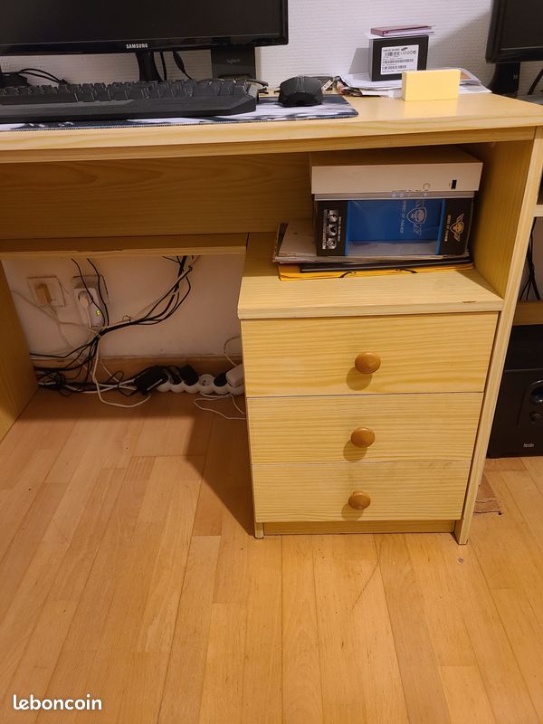 Bureau (image 2)