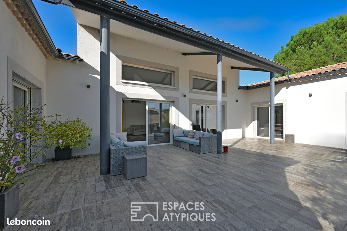Maison 6 pièces 210 m² · à Uzès · 210 m² · 645 000 €