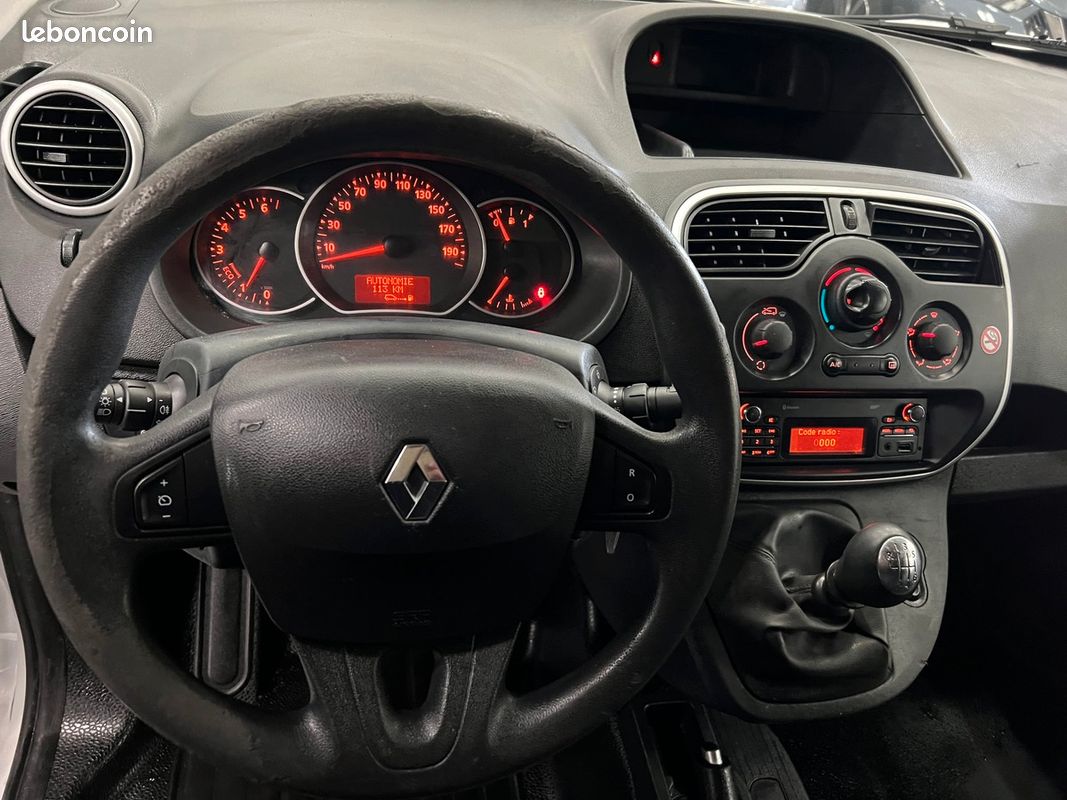 RENAULT Kangoo 1.5 BLEU DCI 95 CH TVA RECUPERABLE / Financement possible (image 3)