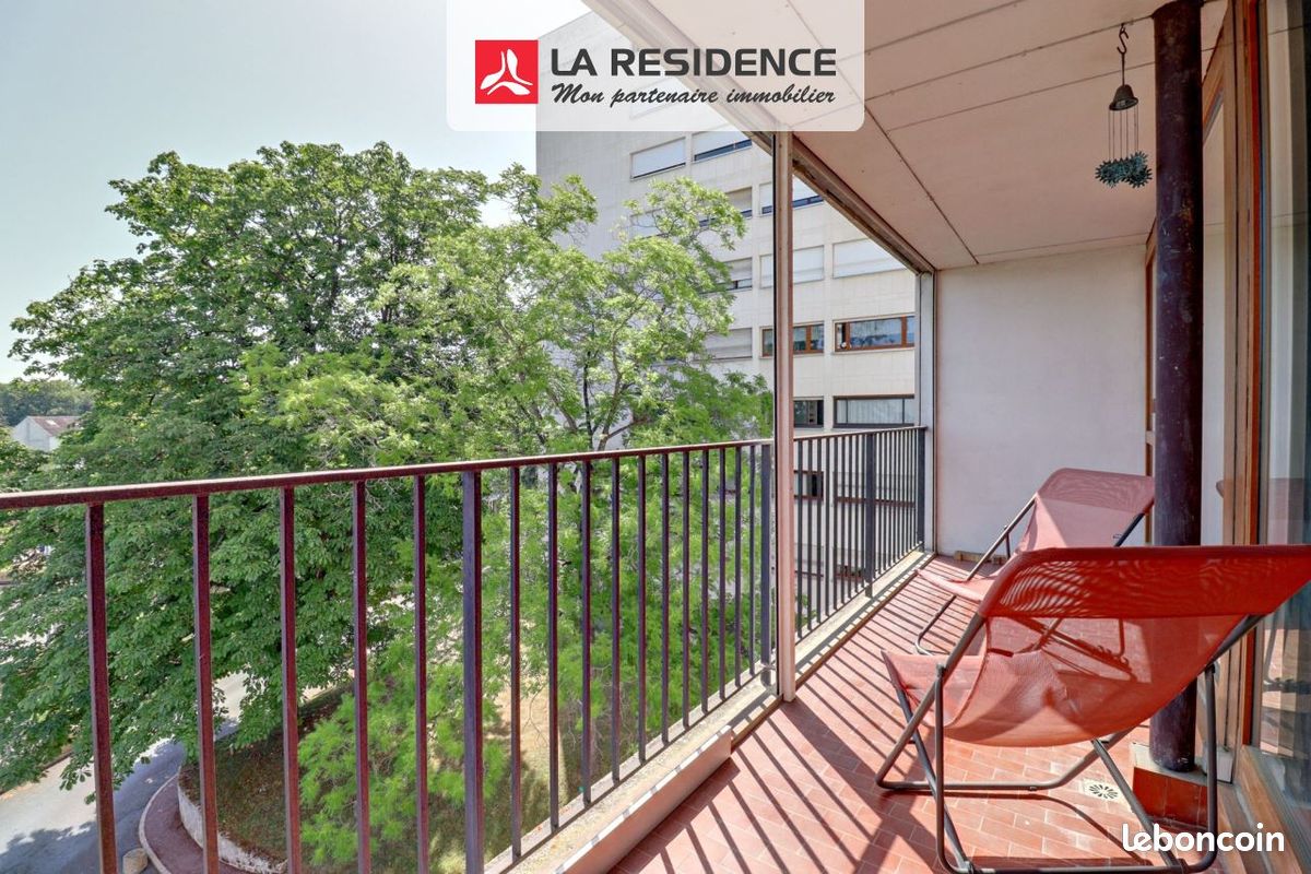 Appartement 5 pièces 111 m² · à Poissy · 111 m² · 410 000 €