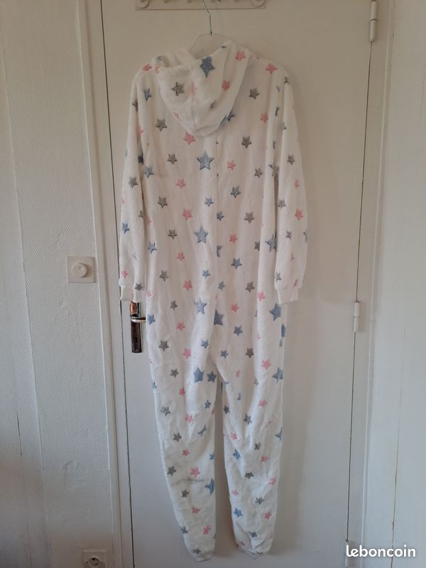 Pyjama- combinaison un en taille L et un en XL tout neuf (image 3)