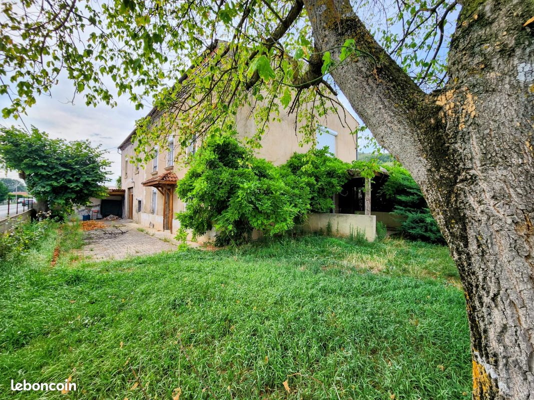 Maison 5 pièces 100 m² · à Issoire · 100 m² · 725 €/mois