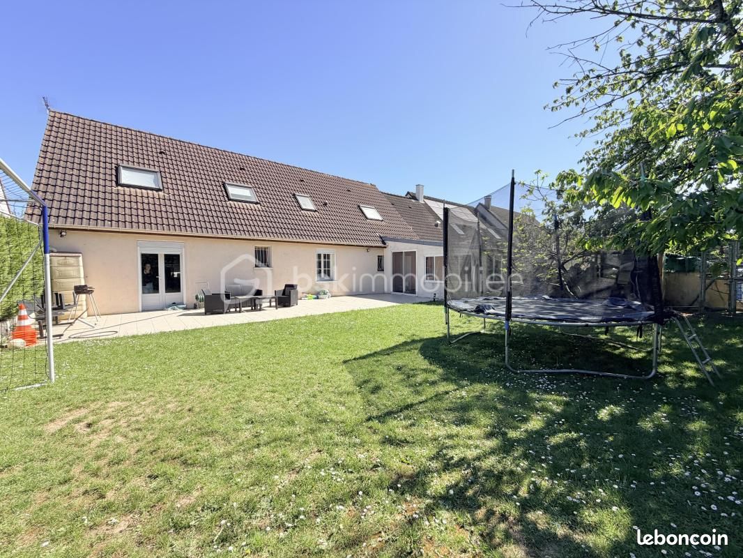 Maison 7 pièces 148 m² · à Pontault-Combault · 148 m² · 459 000 €