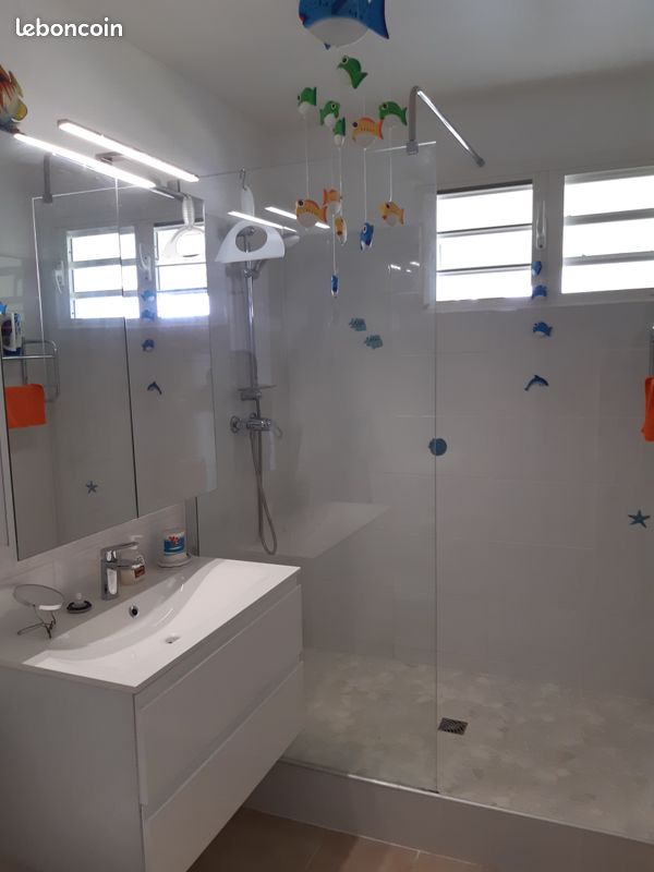 St Francois 97118 , Studio vue Marina , immeuble bord de plage , Résidence Savannah (image 4)