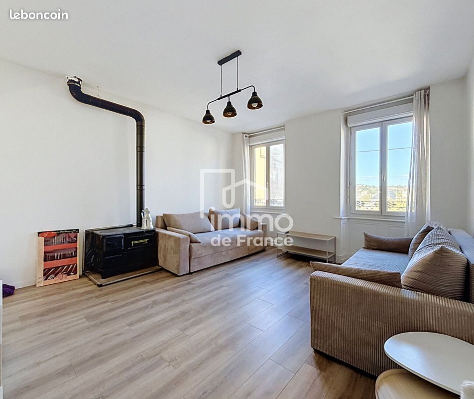 Appartement 5 pièces 138 m² · à Oyonnax · 138 m² · 115 000 €