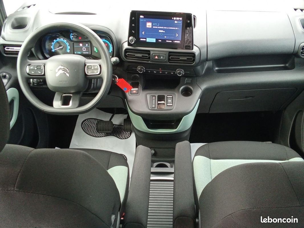 CITROEN BERLINGO e-Taille M 136 ch 50kWh Automatique Feel (image 5)