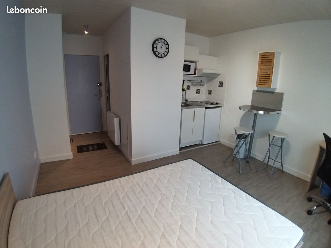 Appartement 1 pièce 18 m² · à Clermont-Ferrand · 18 m² · 450 €/mois