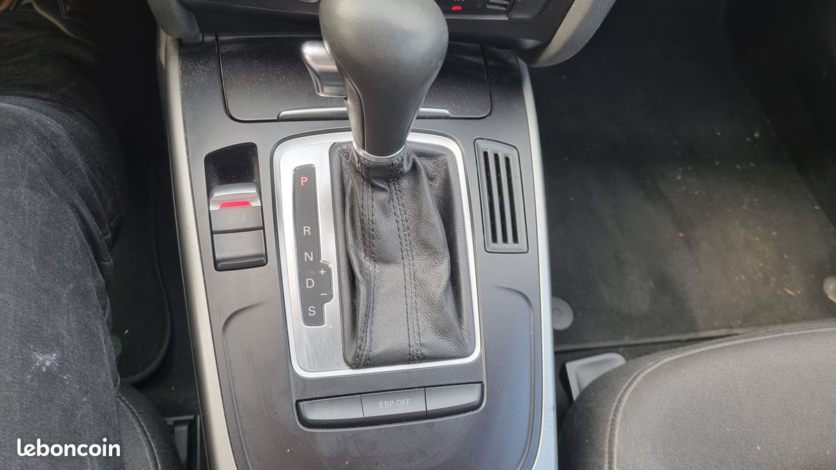 Audi a4 iv avant 2.0 tdi 143 dpf ambiente multitronic (image 12)