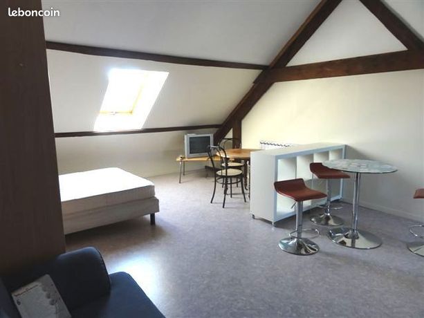Studio 1 pièce 26 m²