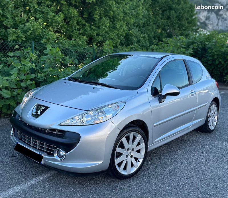 Peugeot 207 1.6 150cv Rien n’a prévoir Très propre (image 1)