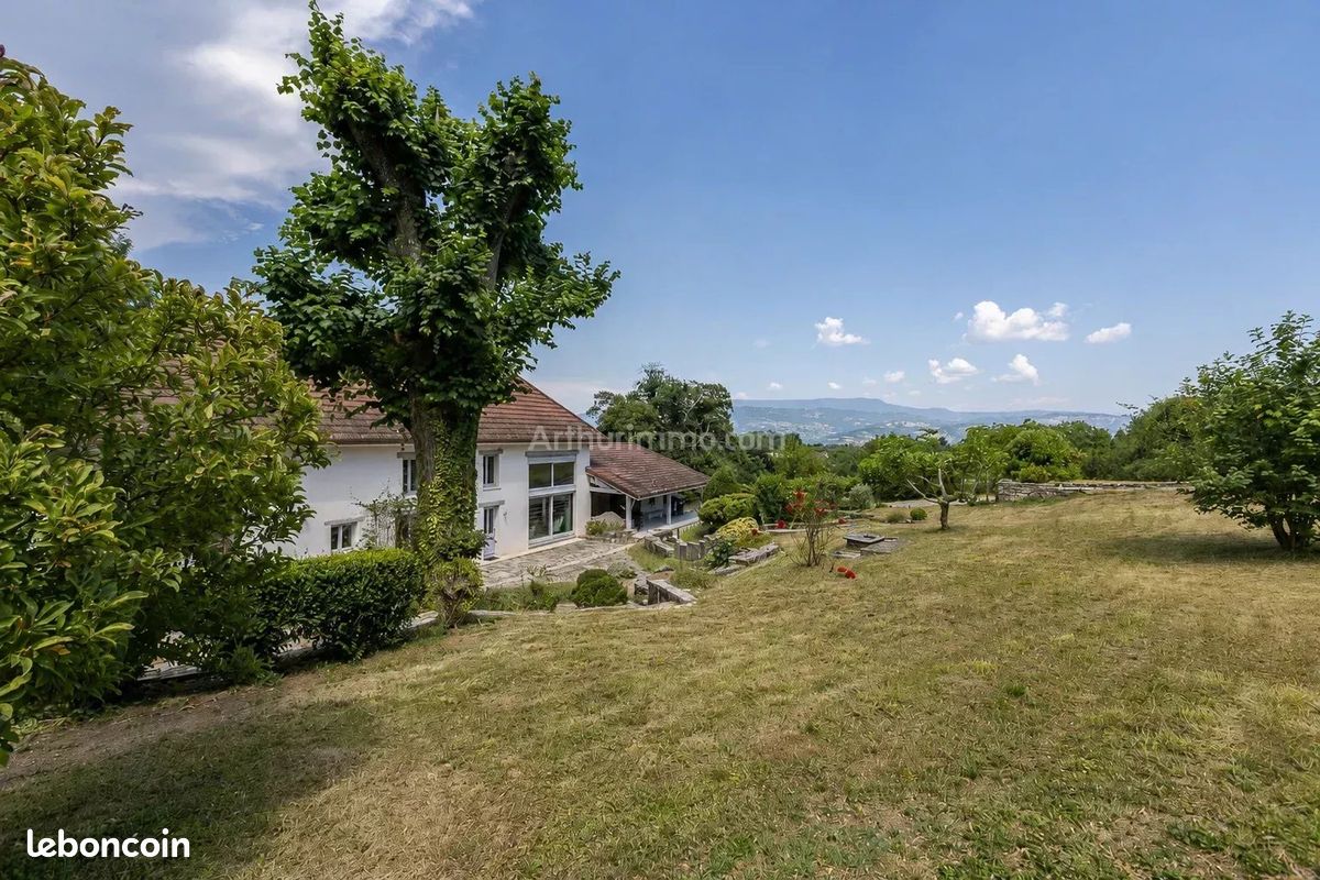 Maison 3 pièces 193 m² · à Corbelin · 193 m² · 349 900 €
