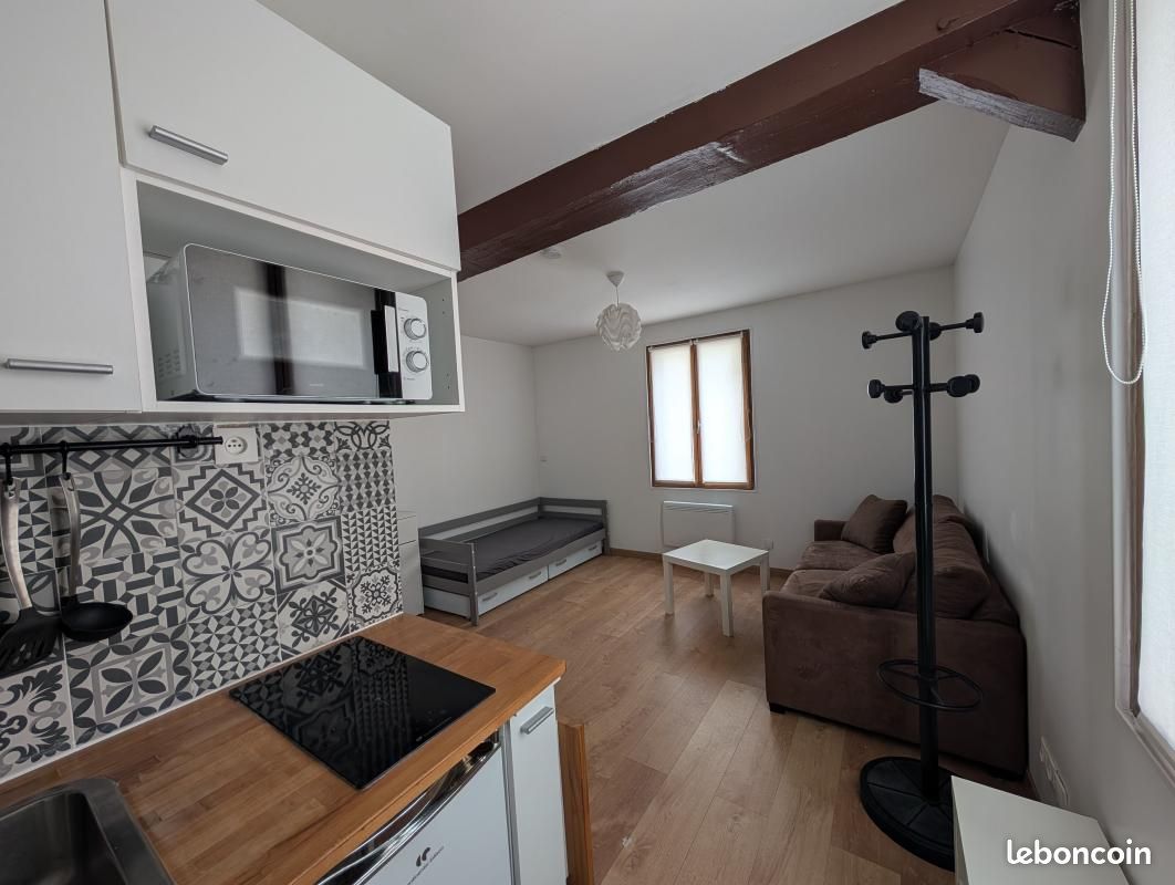 Appartement 1 pièce 18 m² · à Compiègne · 18 m² · 450 €/mois