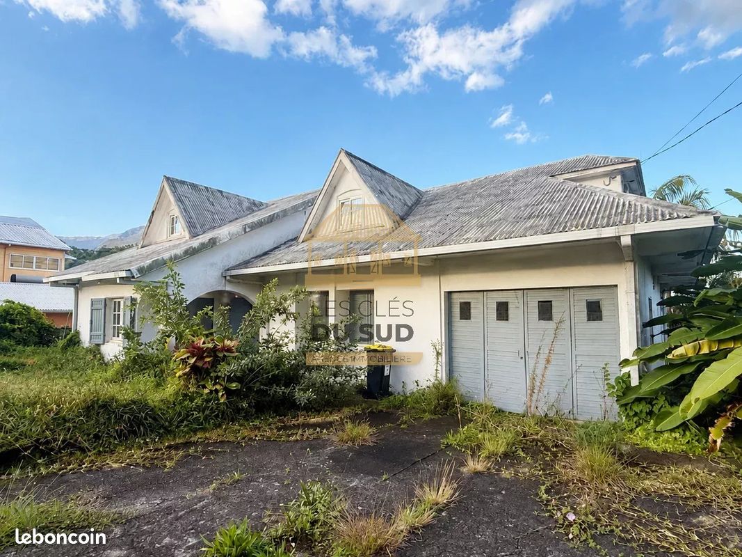 Maison 7 pièces 210 m² · à Saint-Joseph · 210 m² · 197 000 €