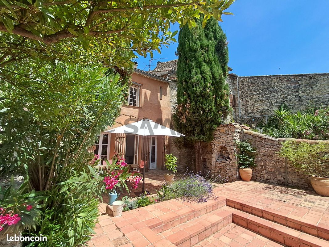 Maison 7 pièces 198 m² · à Durfort-Et-Saint-Martin-de-Sossenac · 198 m² · 480 000 €