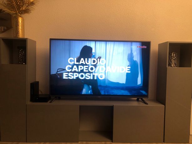 Alphason Chromium 1000 Cantilever - Meuble TV Avec Support - Noir