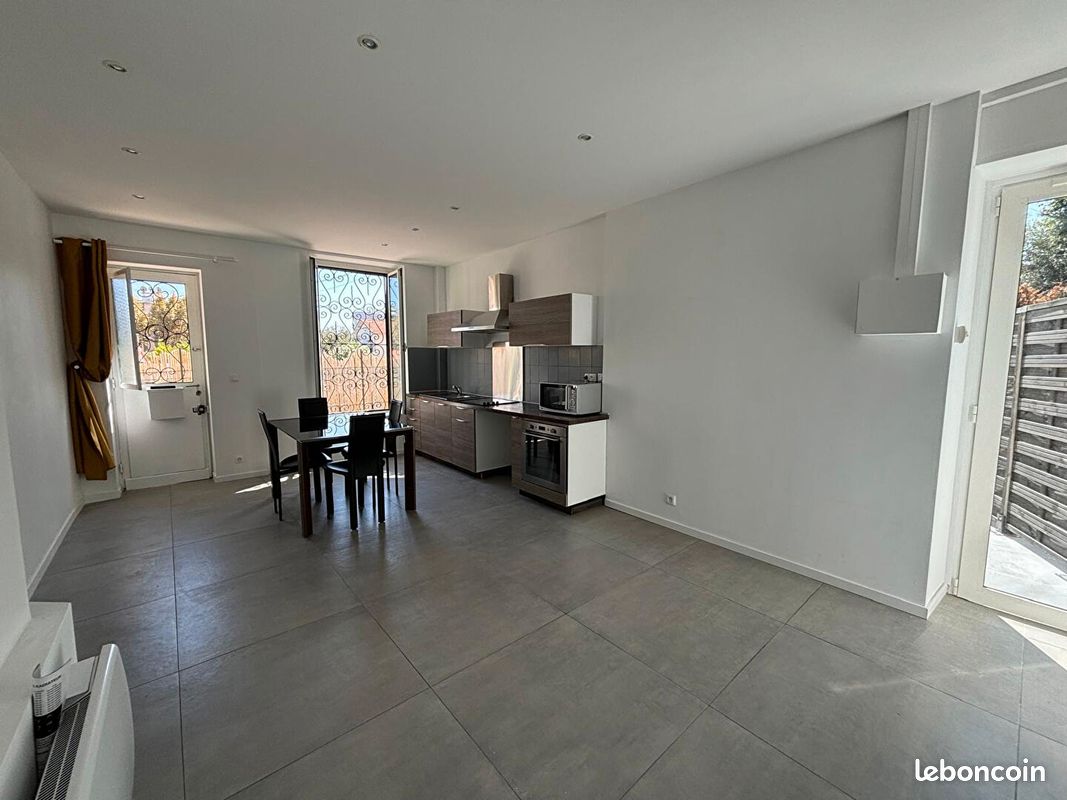 Appartement 2 pièces 43 m² · à Cagnes-sur-Mer · 43 m² · 1 050 €/mois