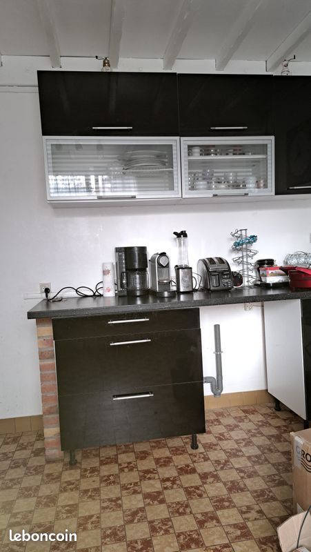 Local commercial 9 pièces 180 m² · à Noyon · 180 m² · 187 000 €