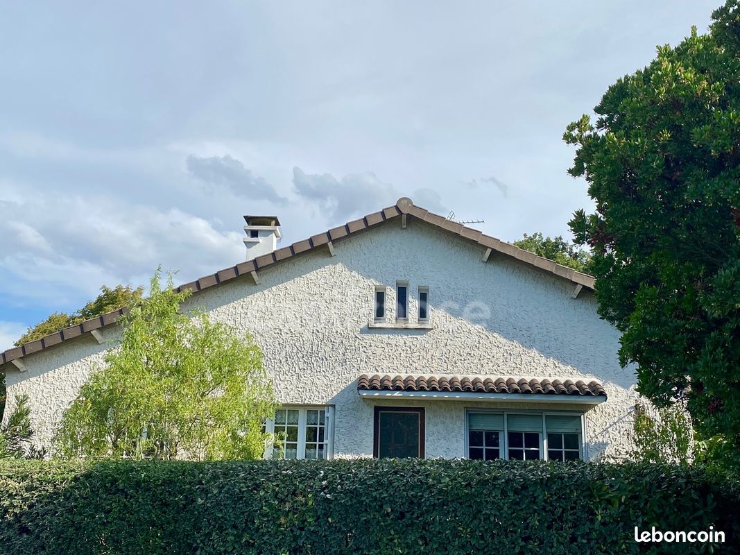 Maison 7 pièces 135 m² · à Ligugé · 135 m² · 284 000 €