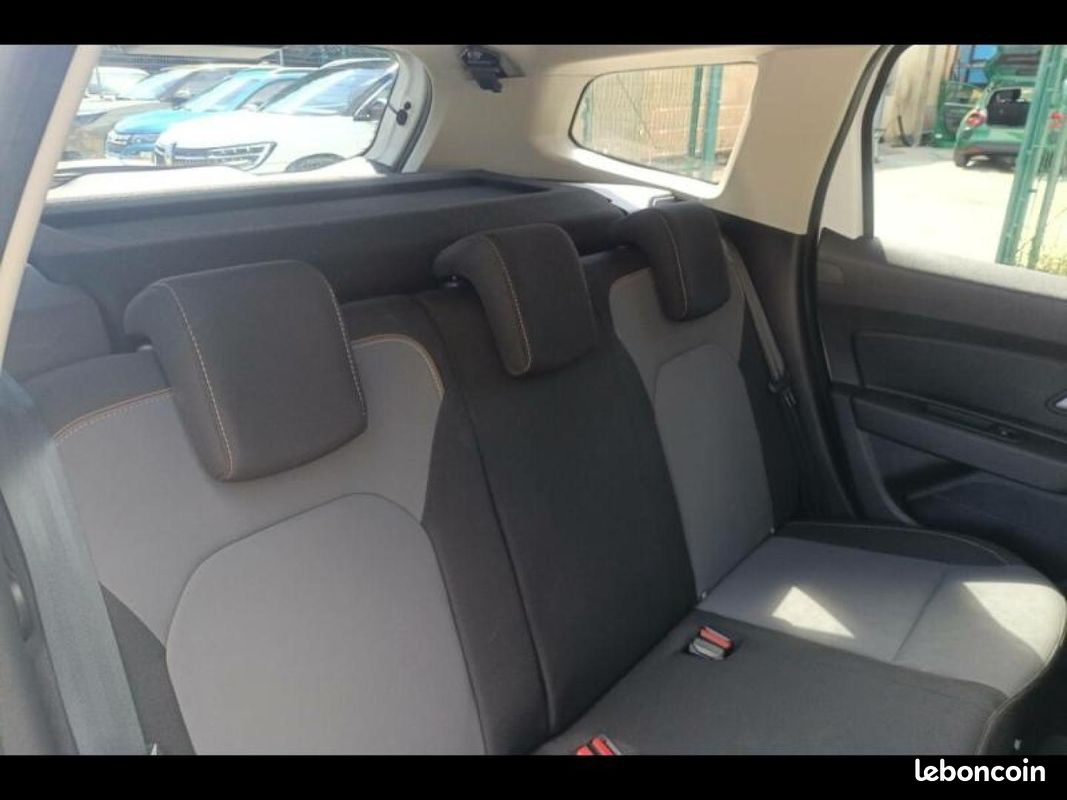 Dacia Duster 1.3 TCe 130ch FAP Extreme 4x2 (image 10)