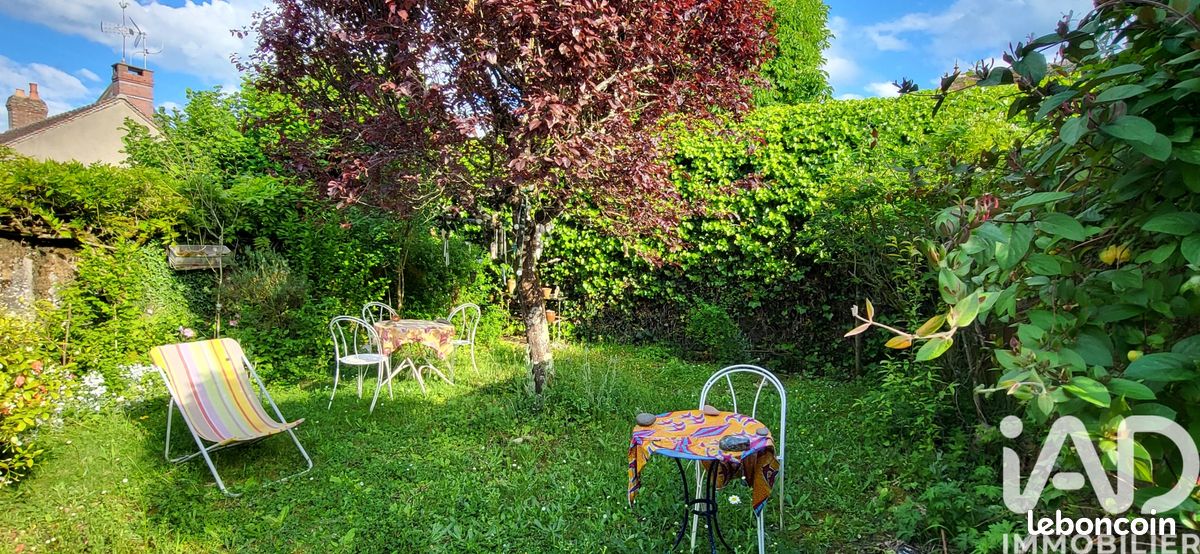 Maison 6 pièces 113 m² · à Cudot · 113 m² · 95 000 €